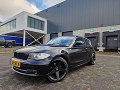 BMW 1-serie - 116i Business Line Style NAVI PSENSOR CRUISE 2 X SLEUTELS