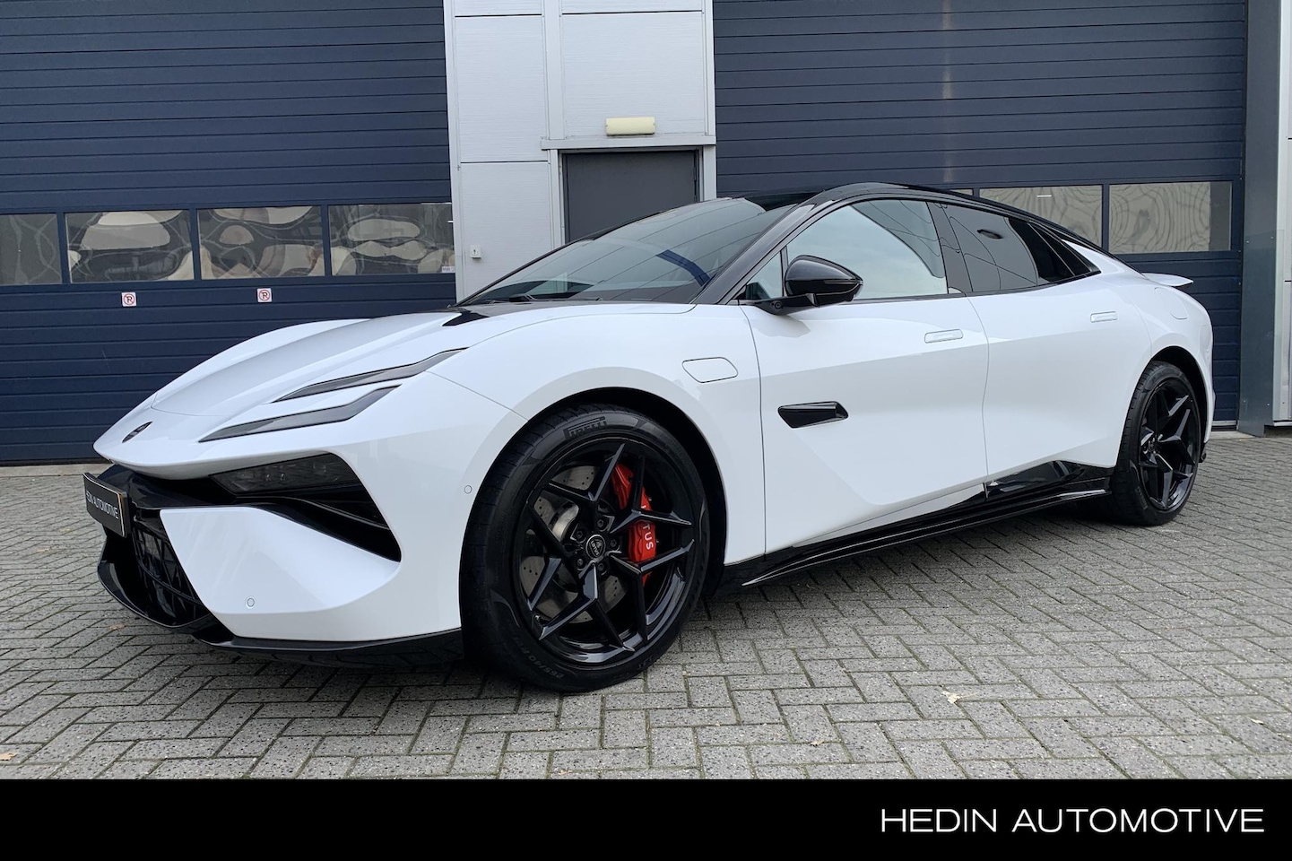 Lotus Emeya - Base | Intelligent Panoramadak | KEF Audio | 21" velgen | Head-up display | Privacy glas - AutoWereld.nl