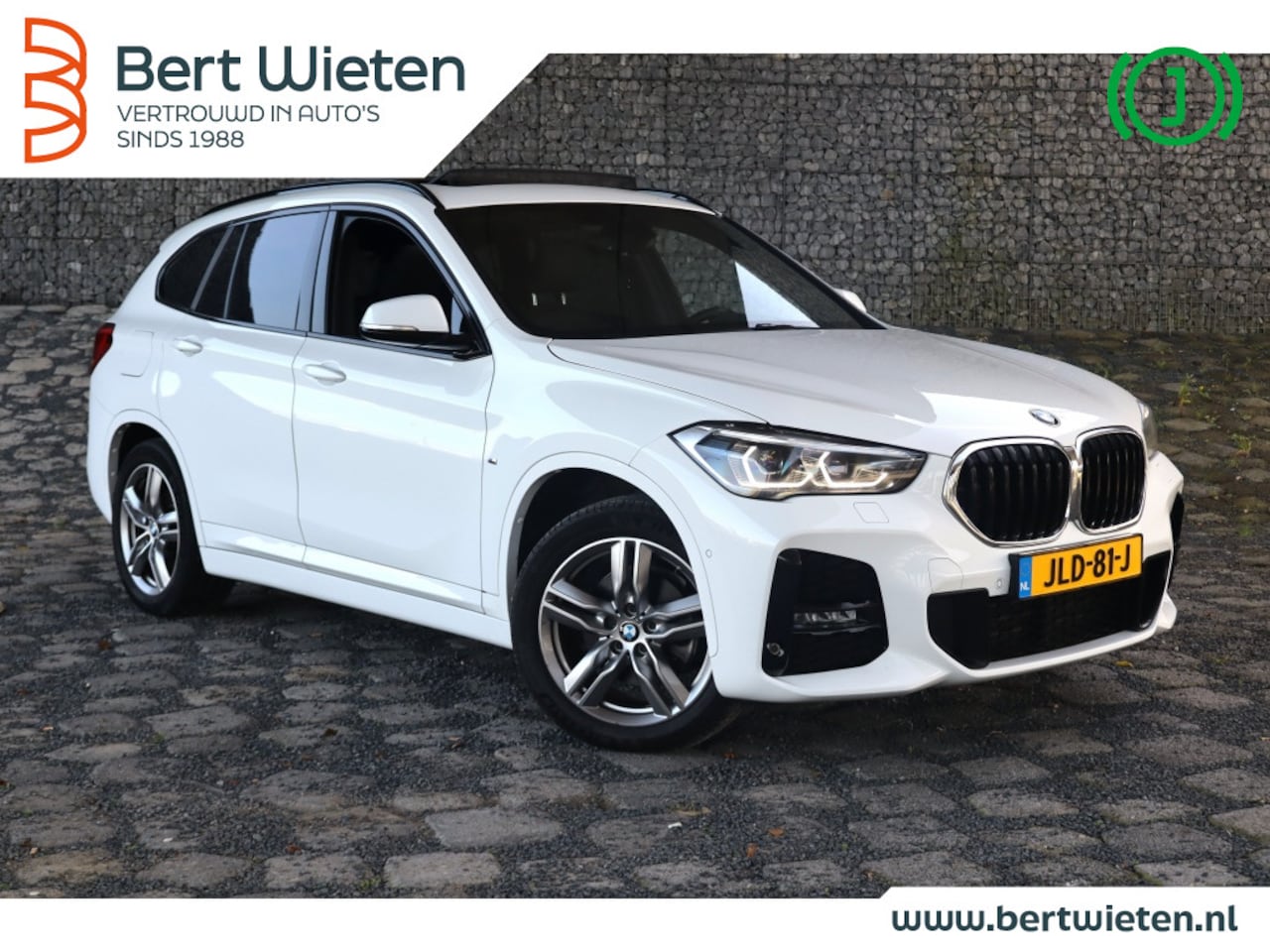 BMW X1 - sDrive18i M Sport | Schuifdak | Camera | Stoelverwarming - AutoWereld.nl