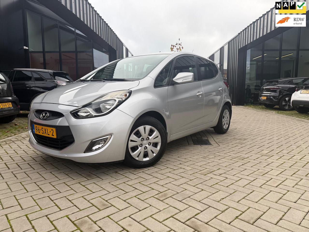 Hyundai ix20 - 1.6i i-Motion Automaat Airco Nwe APK NL Auto NAP - AutoWereld.nl