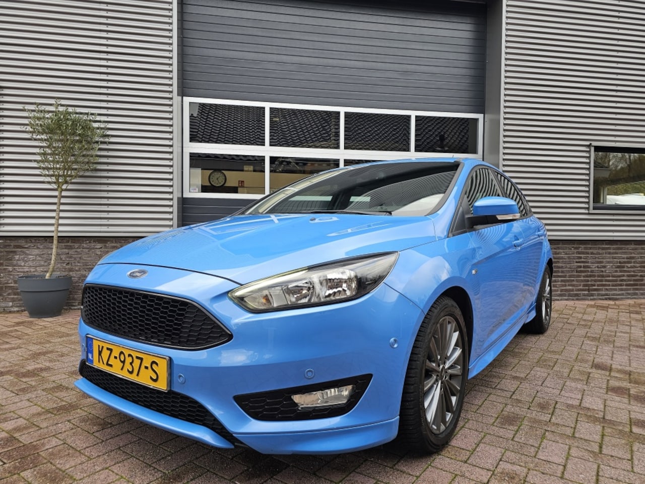 Ford Focus - | NL Auto | Lm velgen | Airco 1.5 ST-Line - AutoWereld.nl