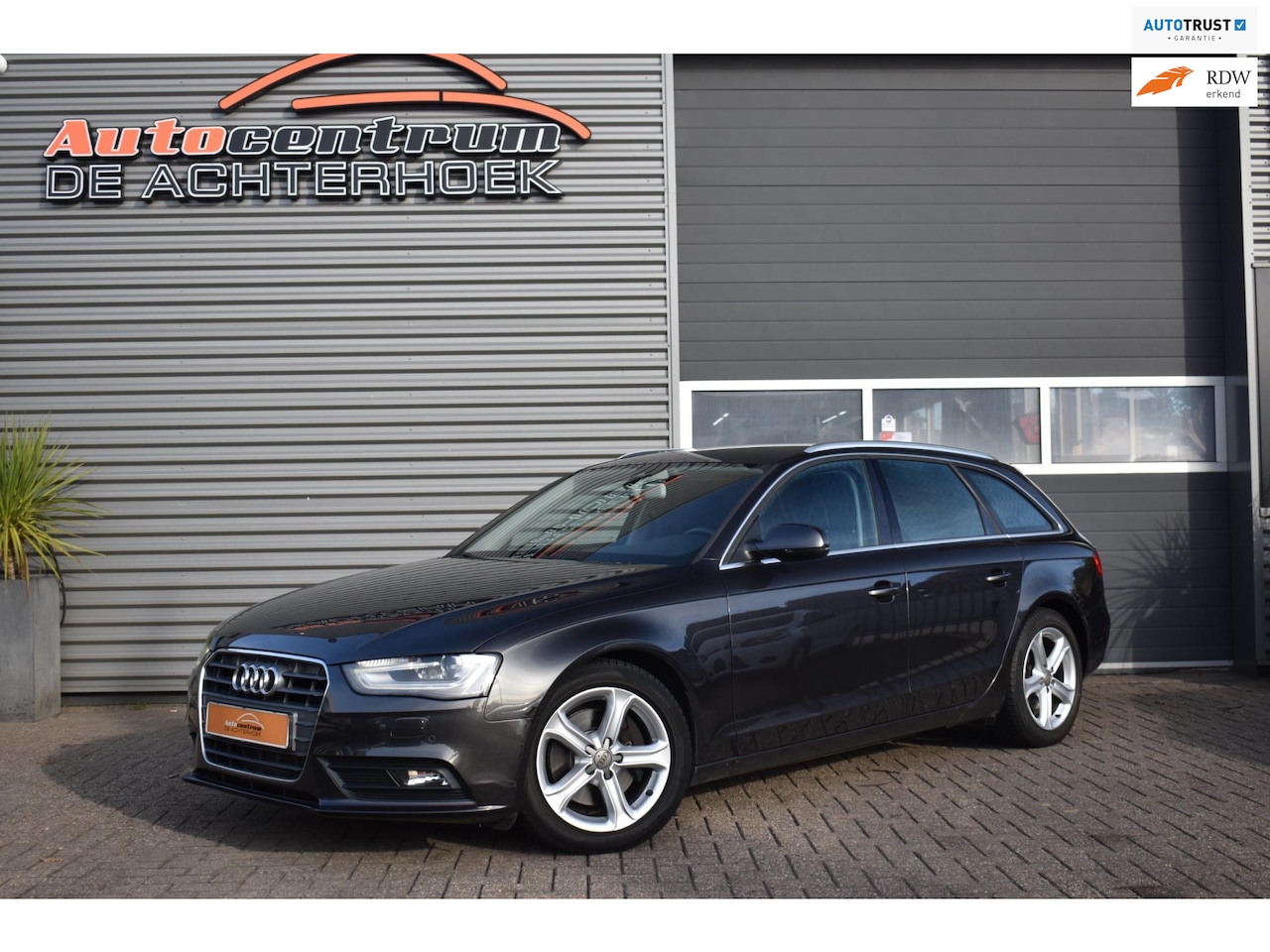 Audi A4 Avant - 2.0 TFSI Pro Line Adaptive Cruise control / Navi / Xenon! - AutoWereld.nl
