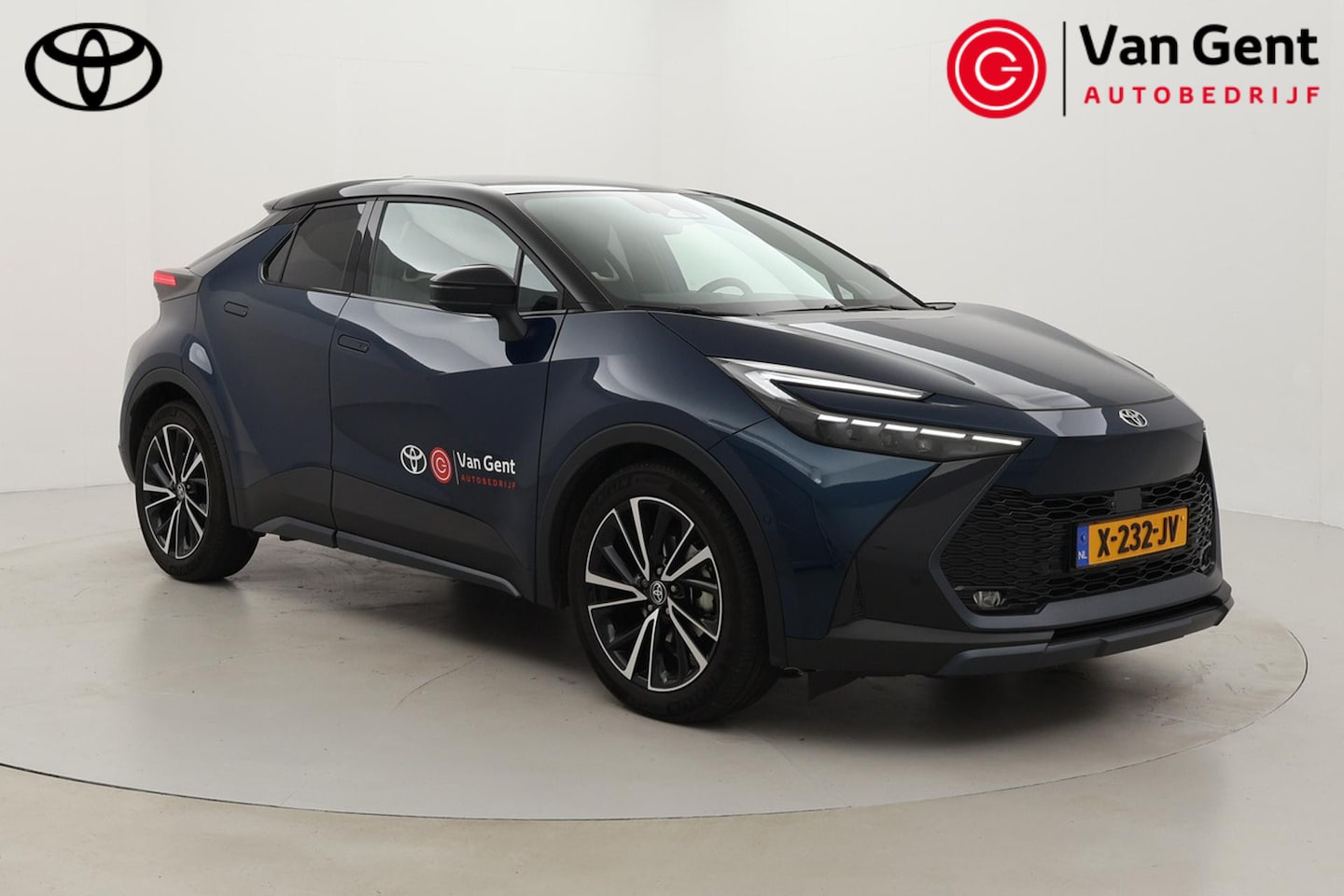 Toyota C-HR - 1.8 Hybrid Executive | Panoramadak | Dodehoek detectie | JBL | Stoelverwarming | 360 camer - AutoWereld.nl