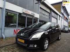 Peugeot 5008 - 1.6 THP Family 7p