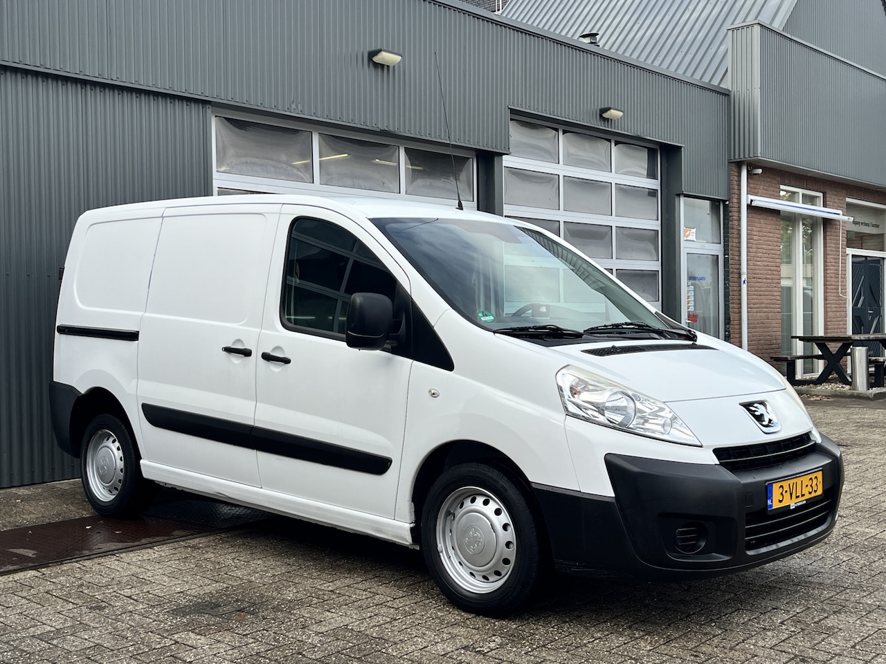 Peugeot Expert - 227 2.0 HDI L1H1 Trekhaak 2192kg trekgewicht Kastinrichting 3-Persoons Bpm vrij voor parti - AutoWereld.nl