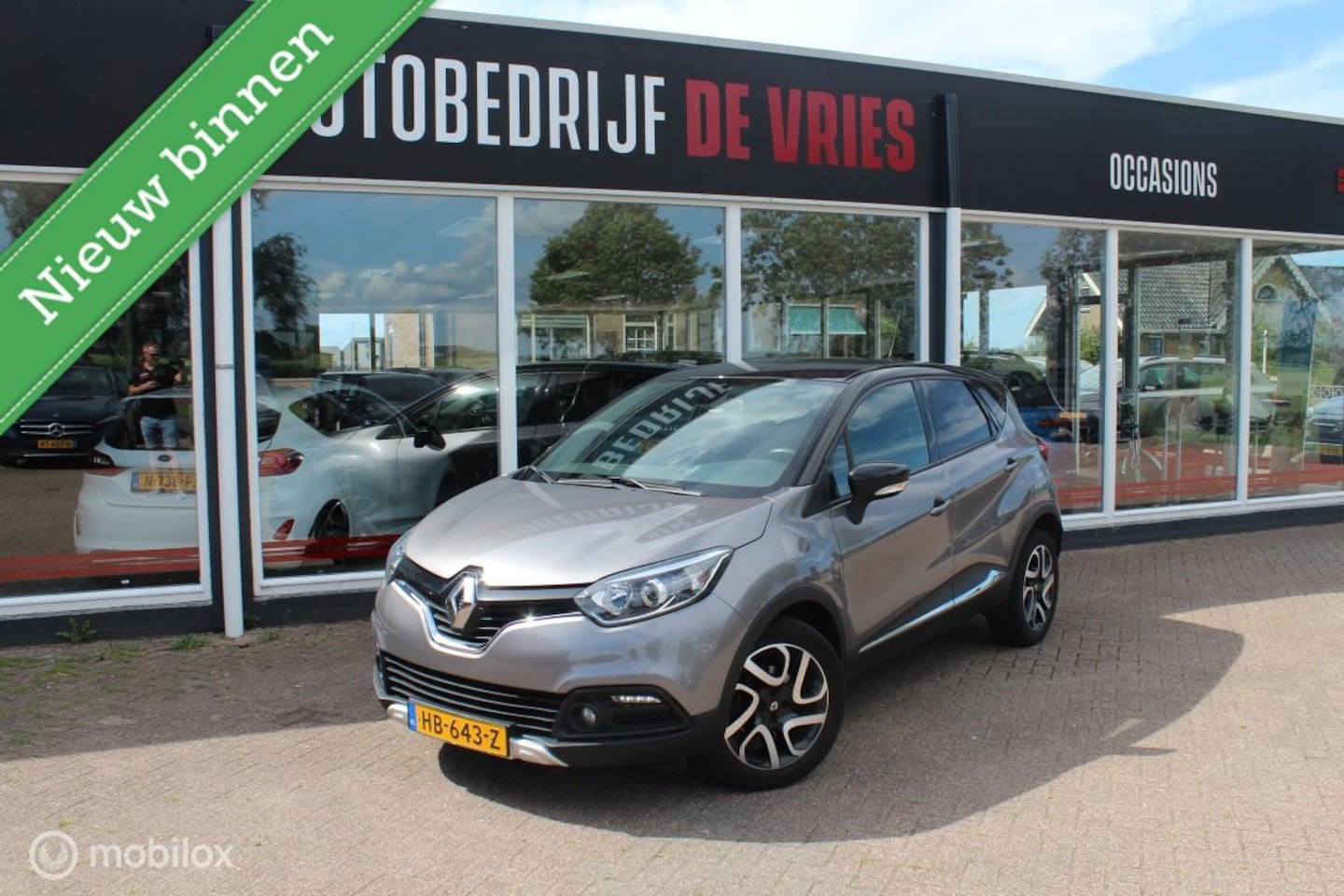 Renault Captur - 1.2 TCe Barista Leder/Stoelverwar/Camera/Led - AutoWereld.nl