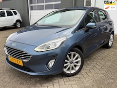 Ford Fiesta - 1.0 EcoBoost Titanium van 1ste Eigenaar met 6 bak en parkeersensoren en navigatie en aurco