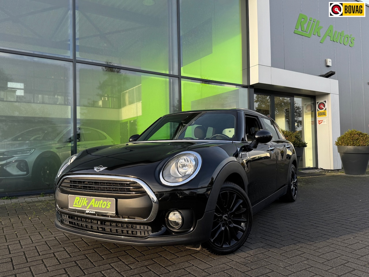 MINI Clubman - Mini 1.5 One * Stoelverwarming * PDC * Navigatie - AutoWereld.nl