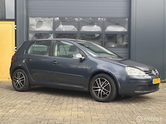Volkswagen Golf - 1.6 FSI Optive 3 | nwe Apk | airco |