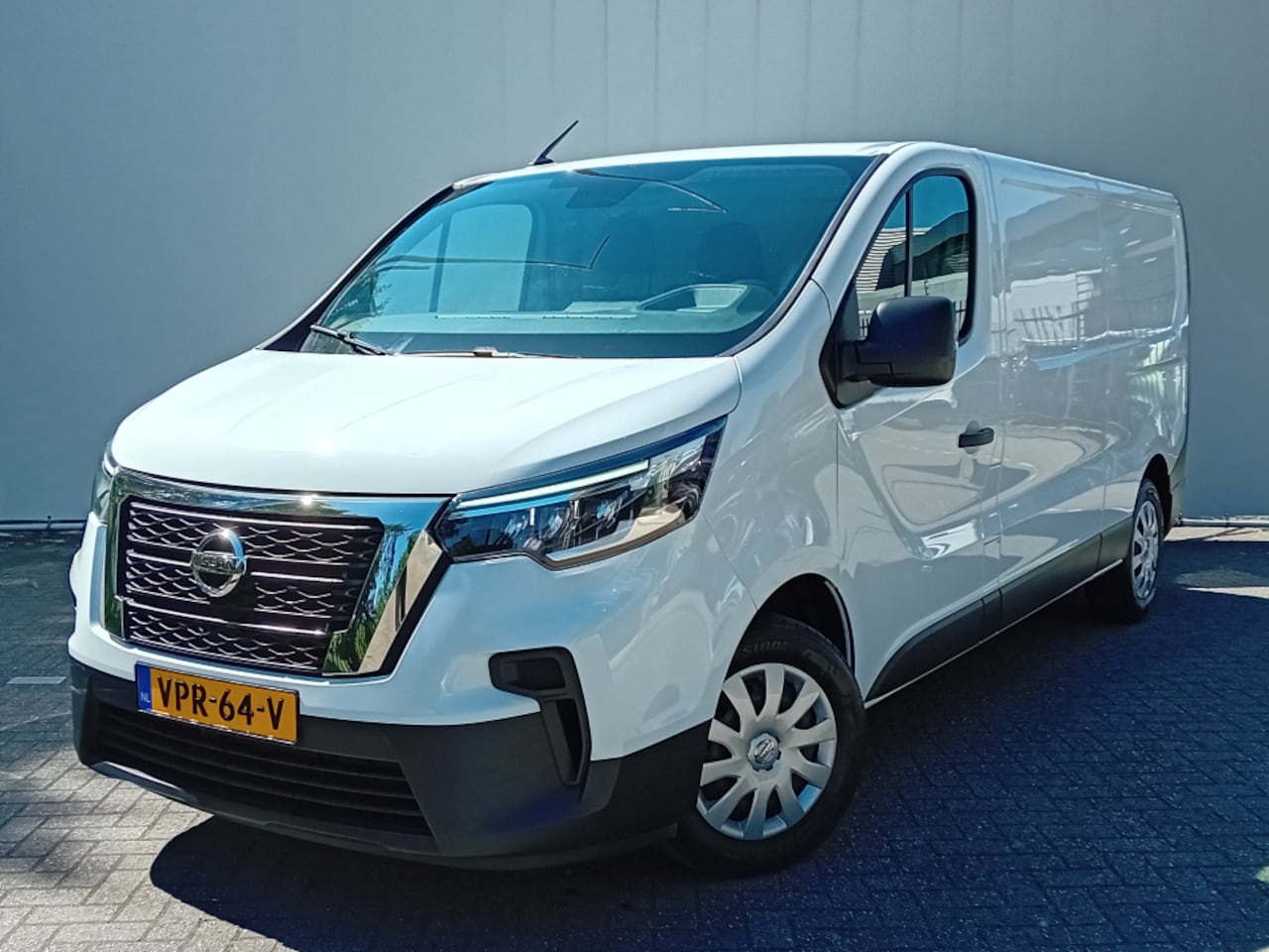 Nissan Primastar - 2.0 dCi 130pk L2H1 3000 Acenta l Prijs is excl. BTW en BPM - AutoWereld.nl