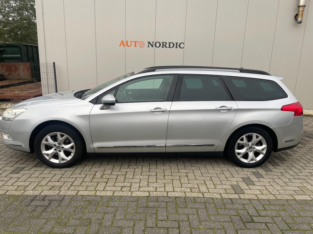 Citroën C5 Tourer - 2.0 16V Ligne Business 2.0 16V Ligne Business - AutoWereld.nl