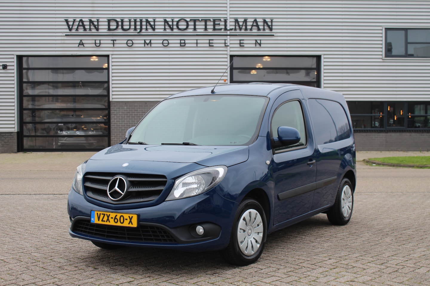 Mercedes-Benz Citan - 112 BlueEFFICIENCY / Automaat / BTW / Airco - AutoWereld.nl