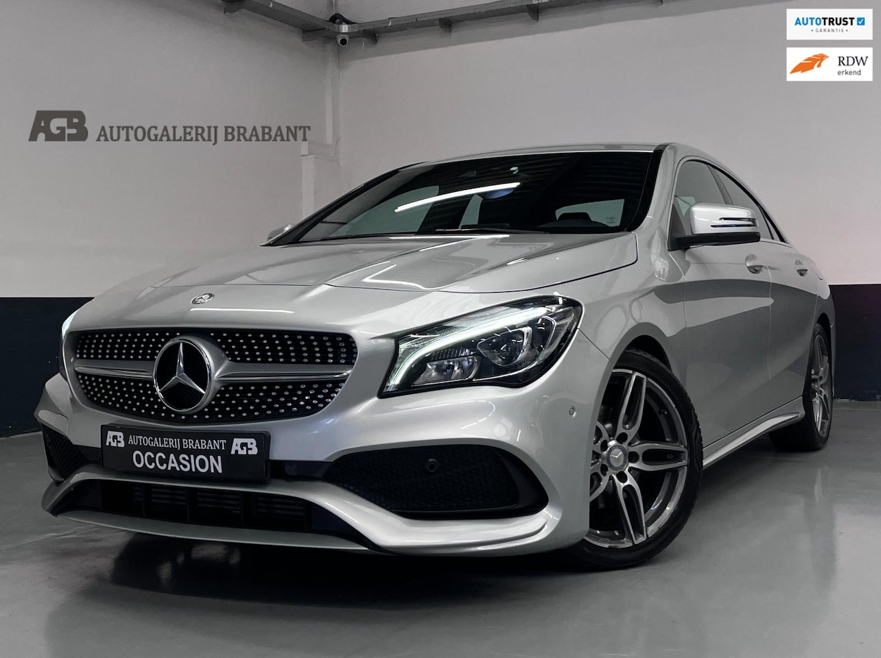 Mercedes-Benz CLA-Klasse - 180 AMG Night Edition Plus Cruise/Leder/Xenon/Led - AutoWereld.nl