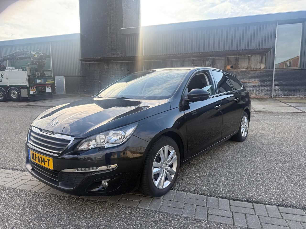 Peugeot 308 SW - 1.2 PureTech Style 1.2 PureTech Style - AutoWereld.nl