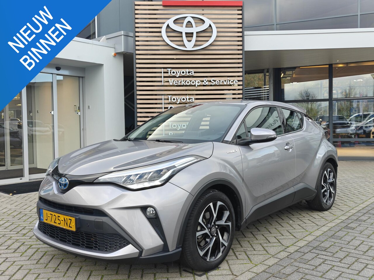 Toyota C-HR - 1.8 Hybrid Dynamic TREKHAAK NAVI PARK-SENSOREN BLUETOOTH DAB+ LM-VELGEN AD-CRUISE - AutoWereld.nl