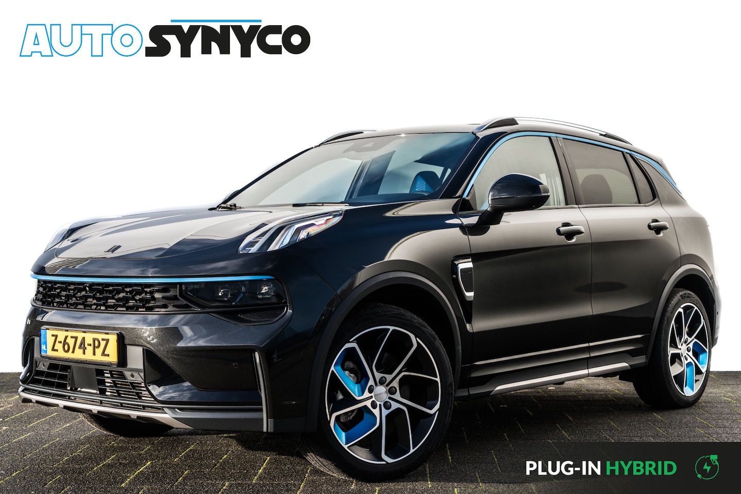 Lynk & Co 01 - 1.5 Plug-in Hybrid 262 Pk I Modeljaar 2023 I Stuurverwarming I Panoramadak I 75 km Elektri - AutoWereld.nl
