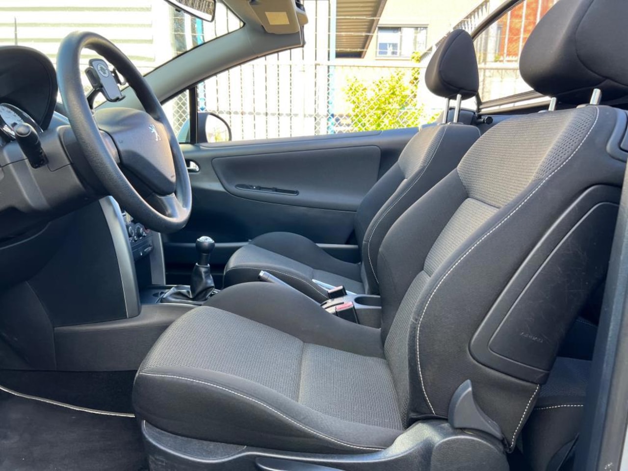 Peugeot 207 CC - cabriolet 1.6 VTi Griffe - AutoWereld.nl