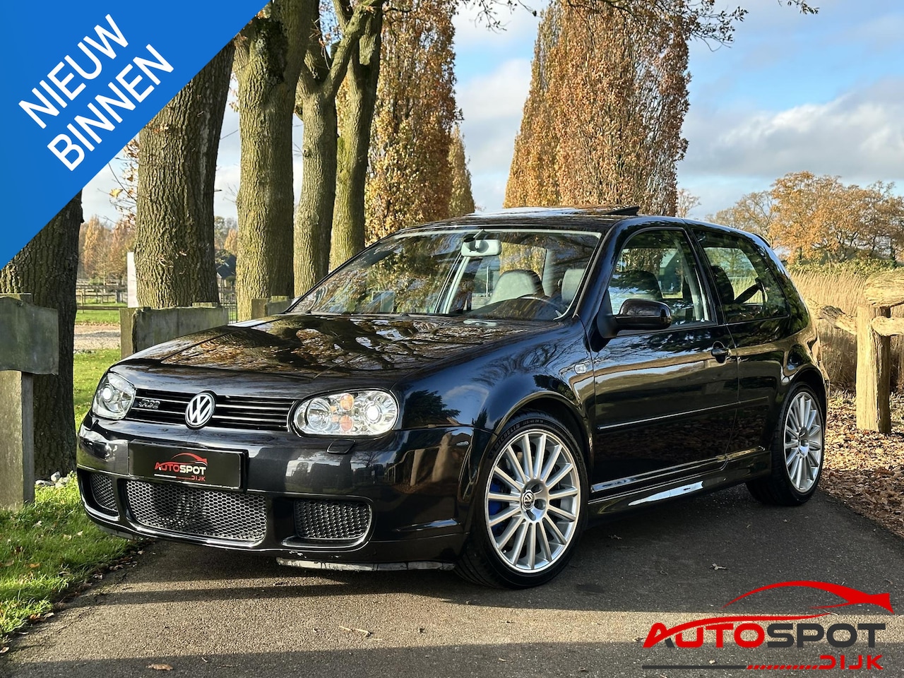 Volkswagen Golf - 3.2 V6 R32 3.2 V6 R32 - AutoWereld.nl