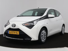 Toyota Aygo - 1.0 VVT-i x-play | Navigatie | Airco | Camera |