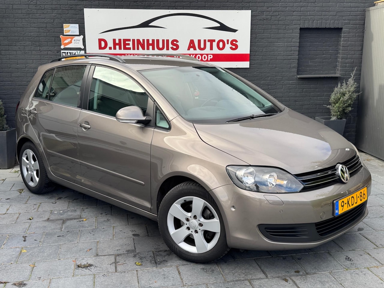 Volkswagen Golf Plus - 1.4 TSI AUTOMAAT|APK NIEUW|ZEER NETJES - AutoWereld.nl