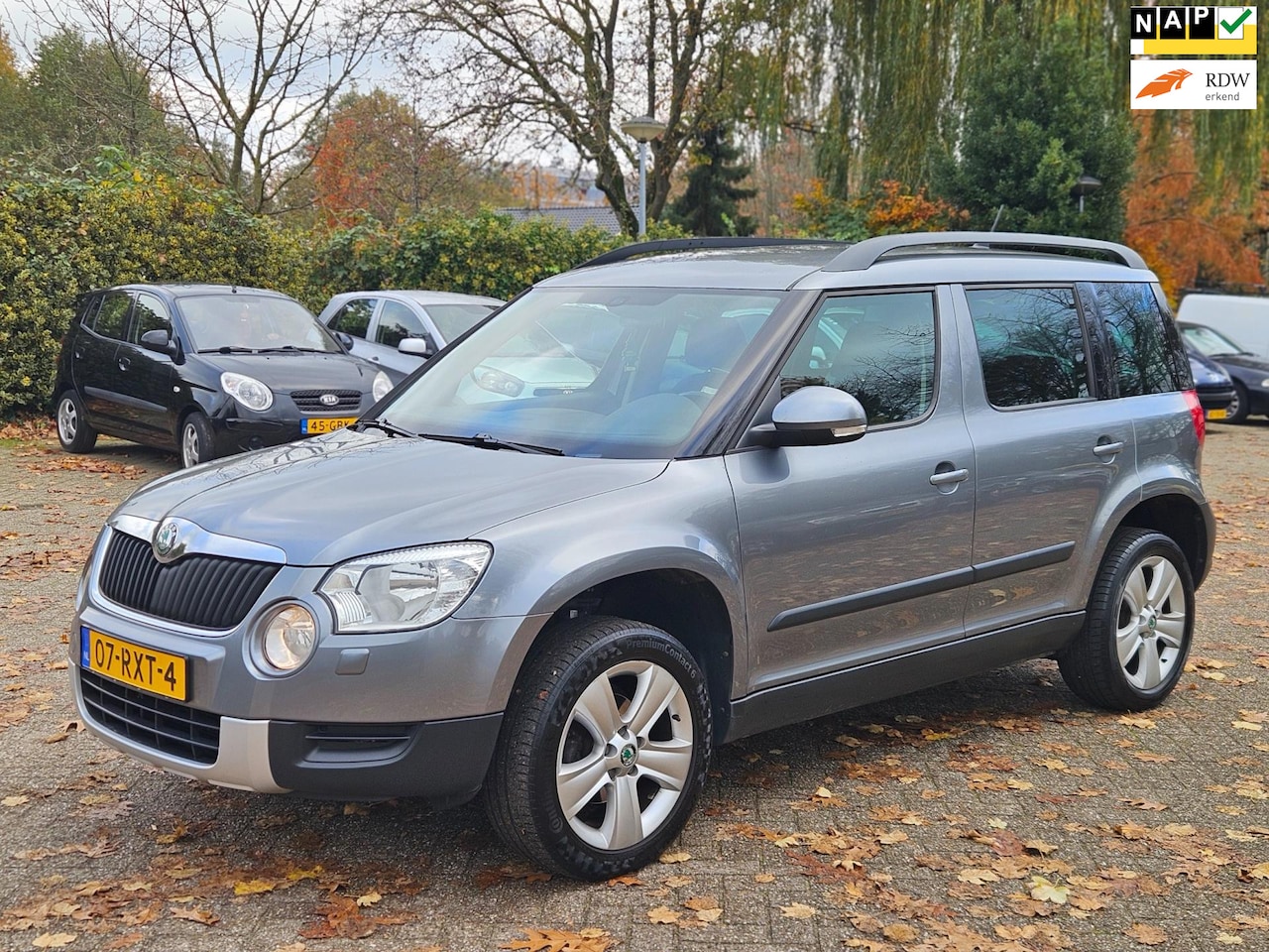 Skoda Yeti - 1.2 TSI Tour|Clima|NAVI|CruiseControle|PDC|Trekhaak|Stuurbediening|NAP|Hoge instap - AutoWereld.nl
