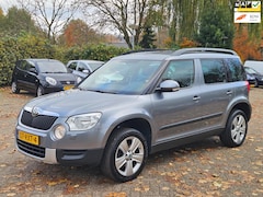 Skoda Yeti - 1.2 TSI Tour|Clima|NAVI|CruiseControle|PDC|Trekhaak|Stuurbediening|NAP|Hoge instap