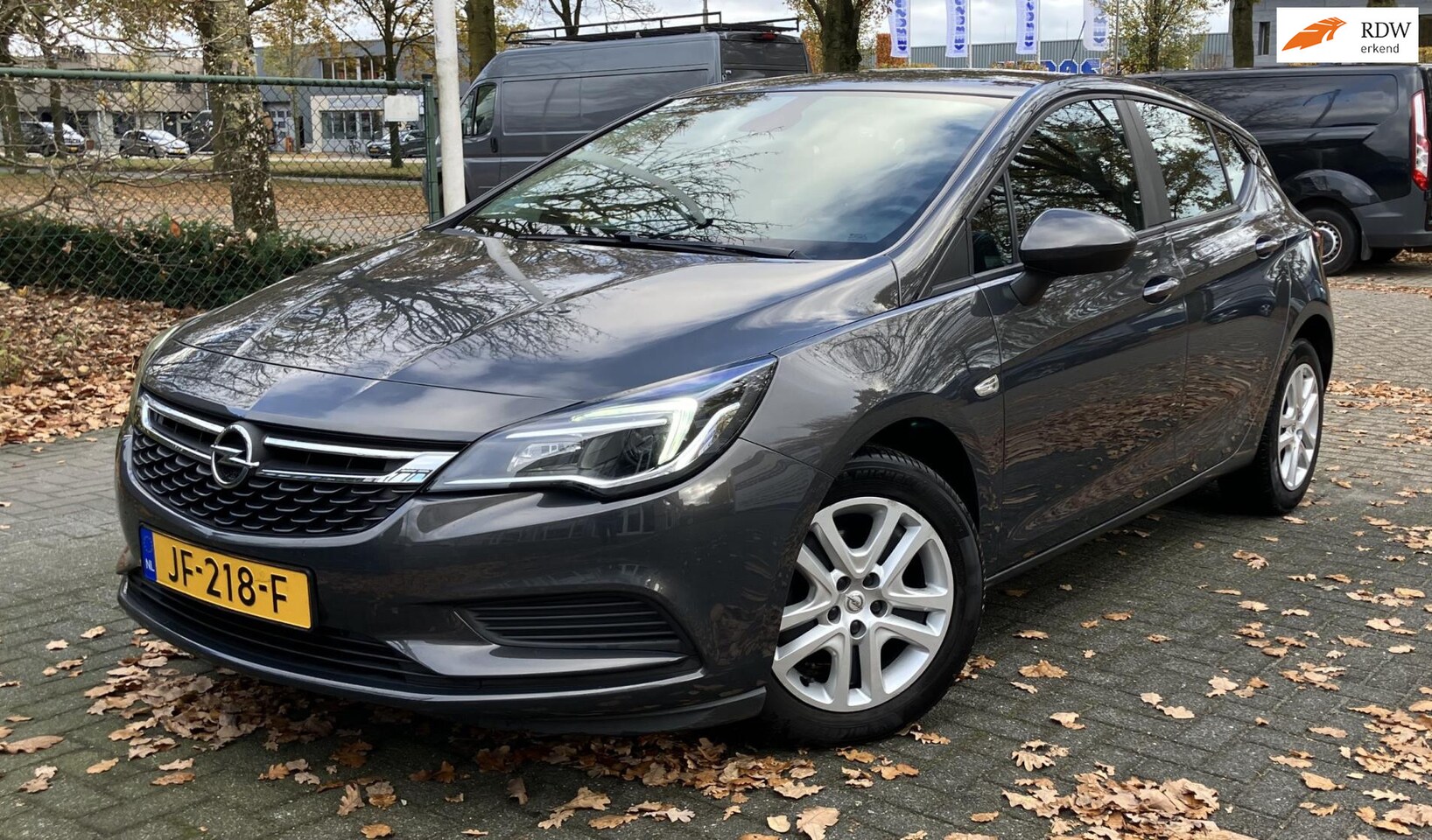 Opel Astra - 1.0 Edition Airco,Cruise control Trekhaak - AutoWereld.nl