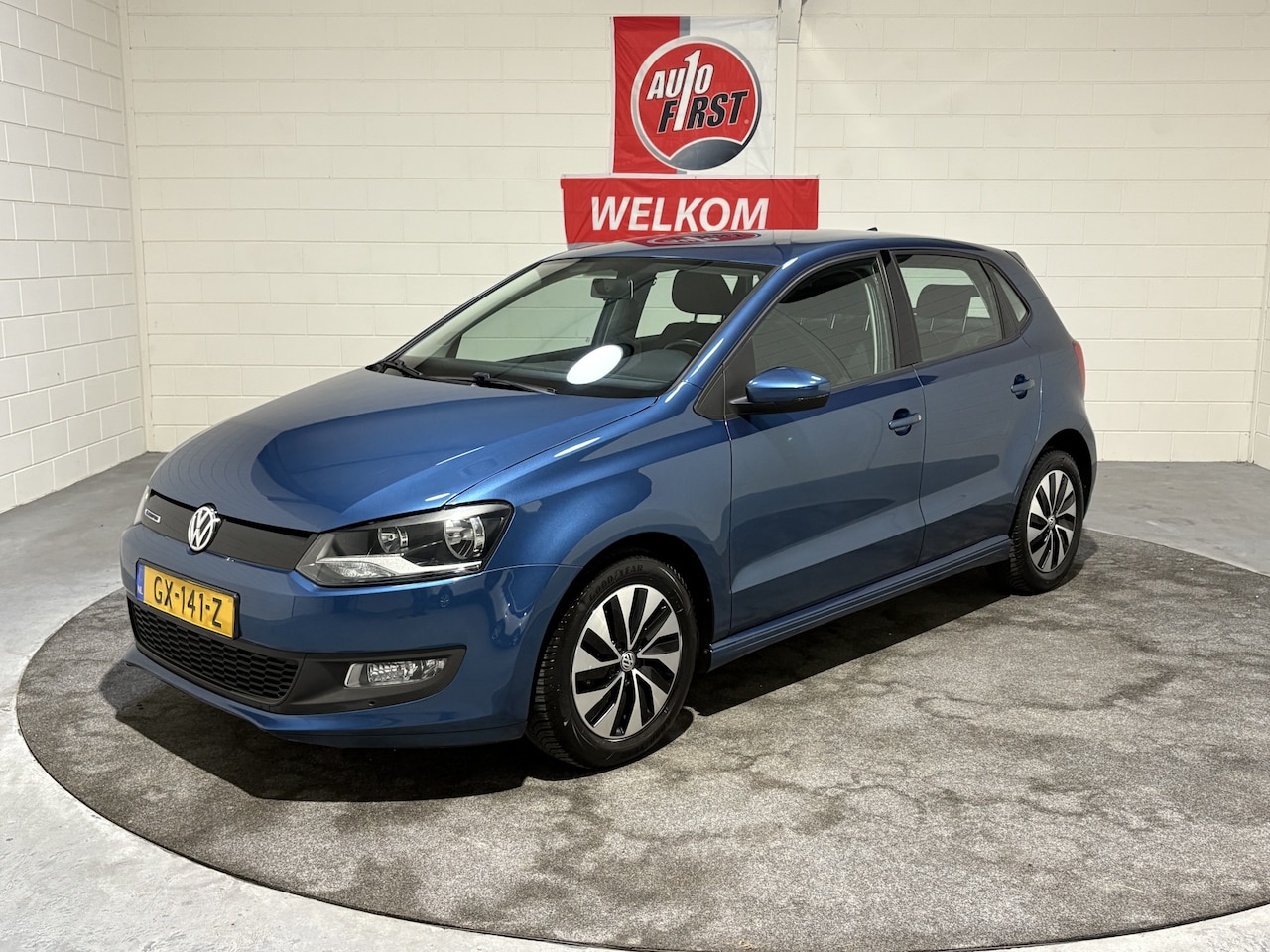 Volkswagen Polo - 1.0 BlueMotion 1.0 BlueMotion, 5 deurs, Airco, Cruise control, Navigatie, Lichtmetaal met all season, Blu - AutoWereld.nl