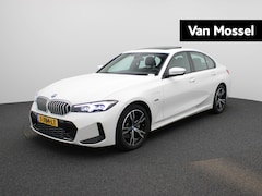 BMW 3-serie - 320e | M-SPORT | 18 INCH | SCHUIF-KANTELDAK |