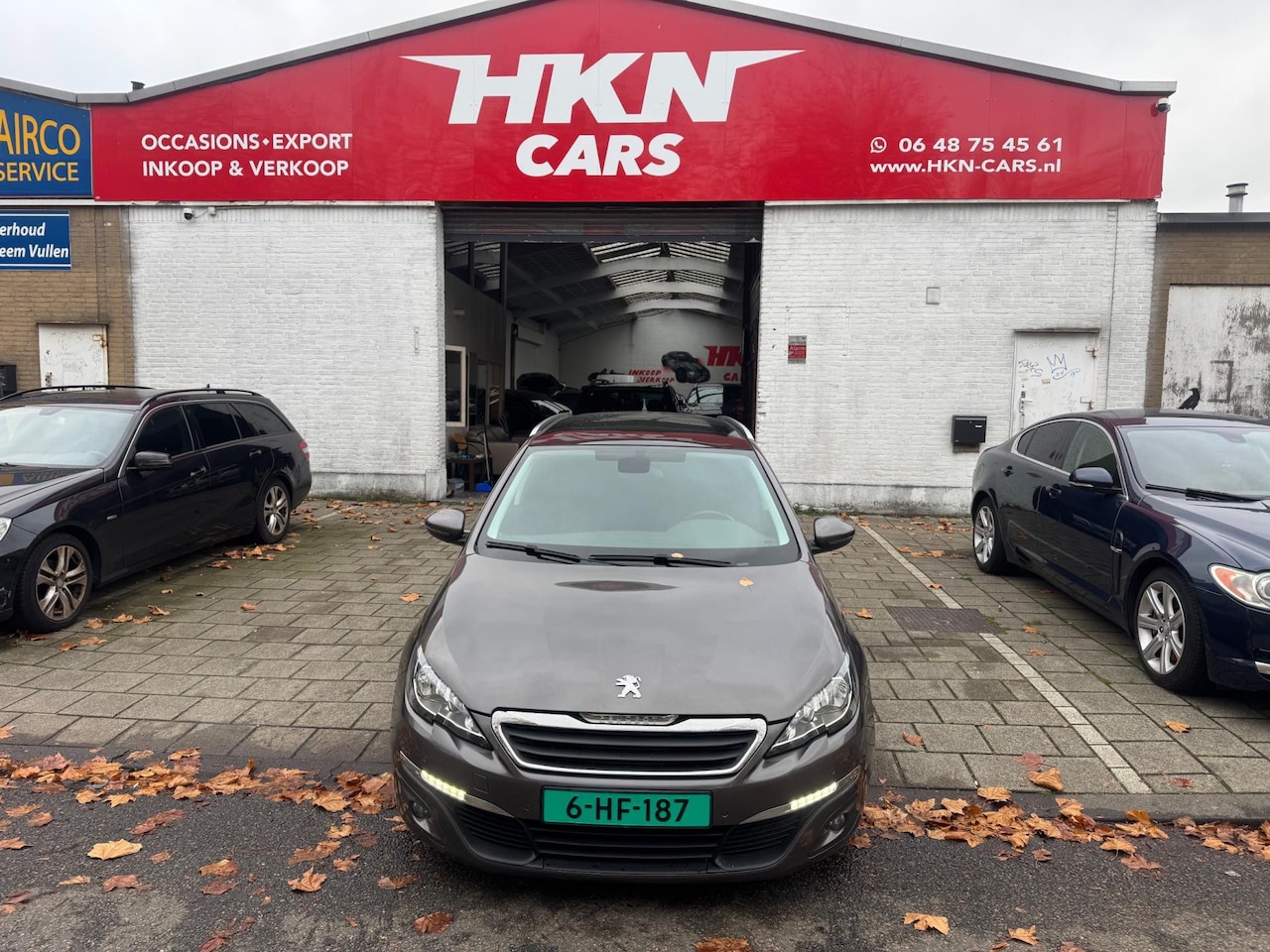 Peugeot 308 SW - 2.0 BlueHDI Blue Executive bj 2015 navi pano - AutoWereld.nl