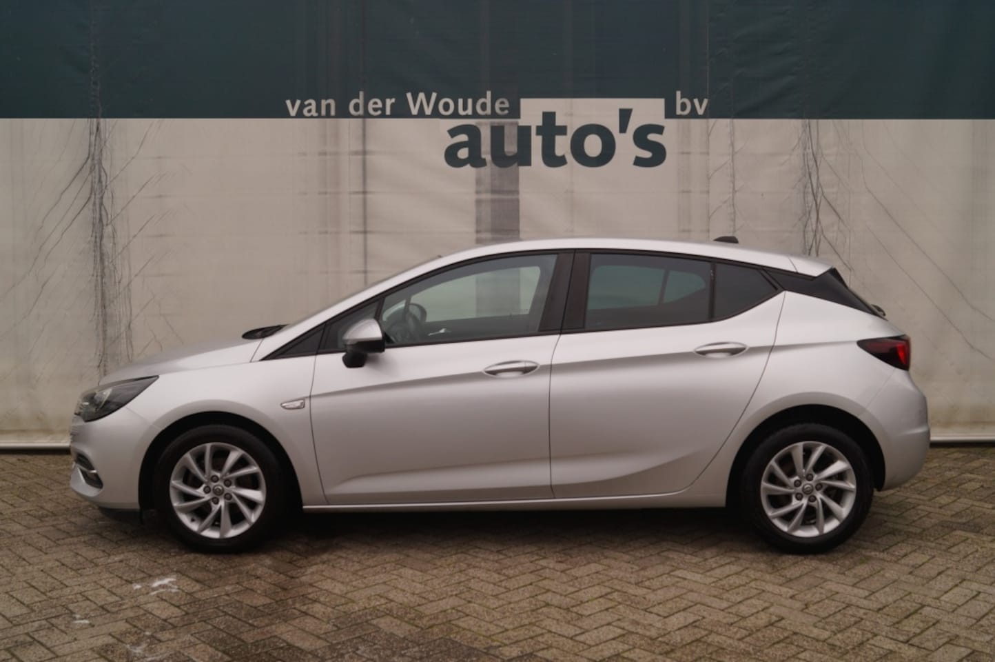 Opel Astra - 1.2 110pk Business Executive -NAVI-ECC-PDC-CAM- - AutoWereld.nl
