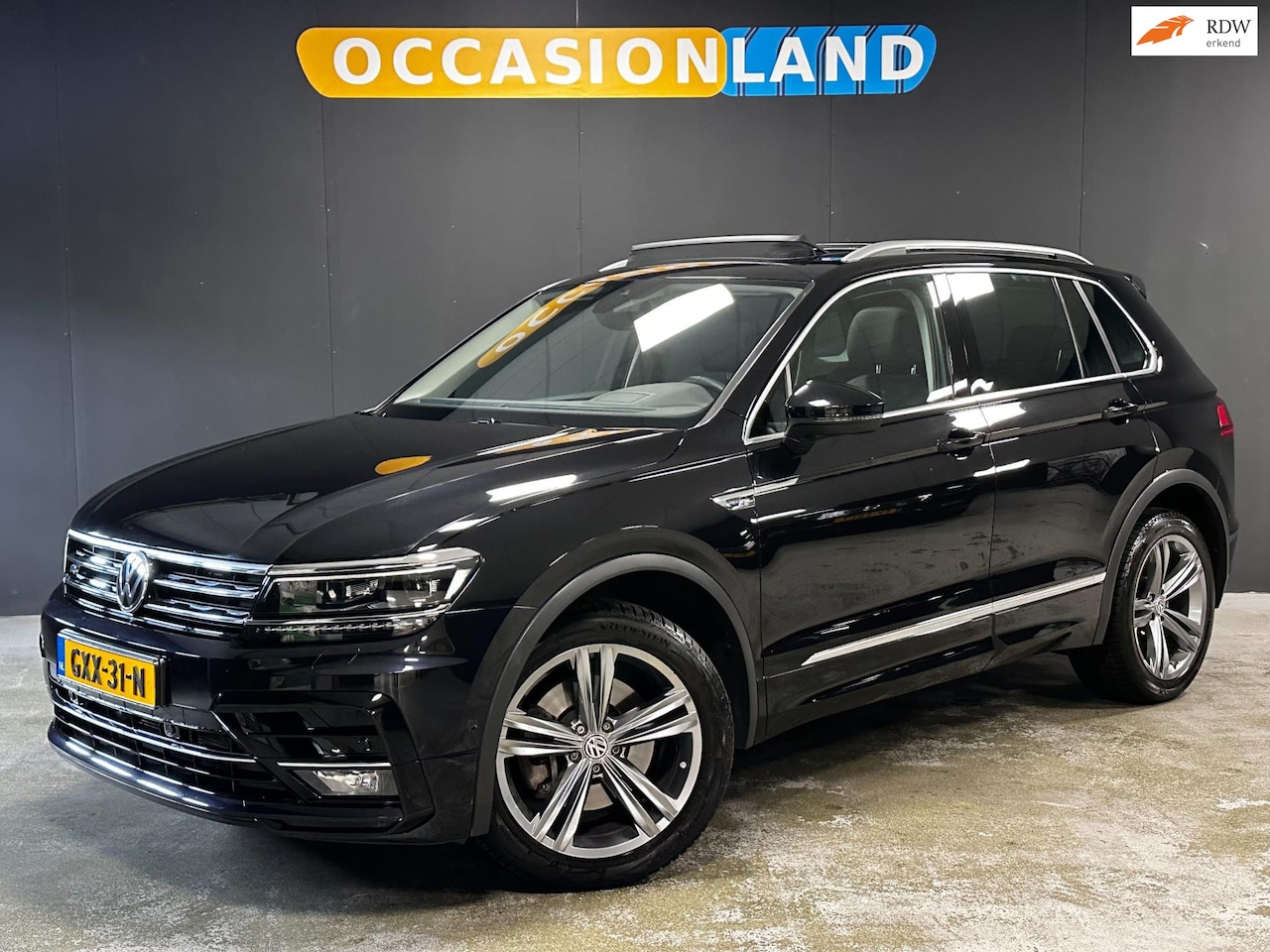 Volkswagen Tiguan - 2.0 TSI 4Motion Highline R-LINE|220PK|PANO|TREKHAAK|LED|HUD|KEYLESS|ACC|STOELMASSAGE|STOEL - AutoWereld.nl