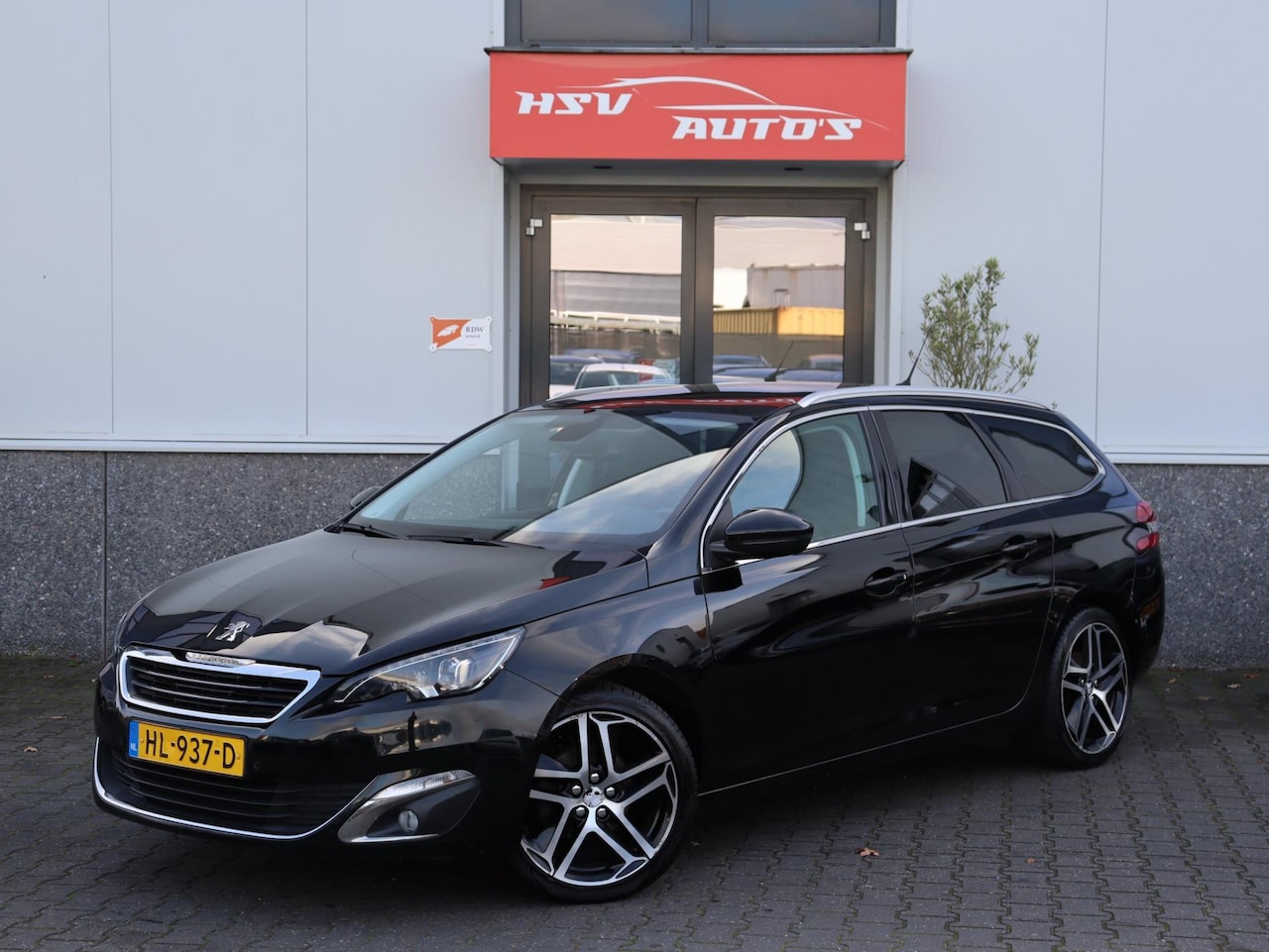 Peugeot 308 SW - 1.2 PureTech Blue Lease Premium 1.2 PureTech Blue Lease Premium - AutoWereld.nl