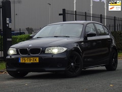 BMW 1-serie - 118i Business Line AUT NAP/NAVI/AIRCO/CRUISE/PDC