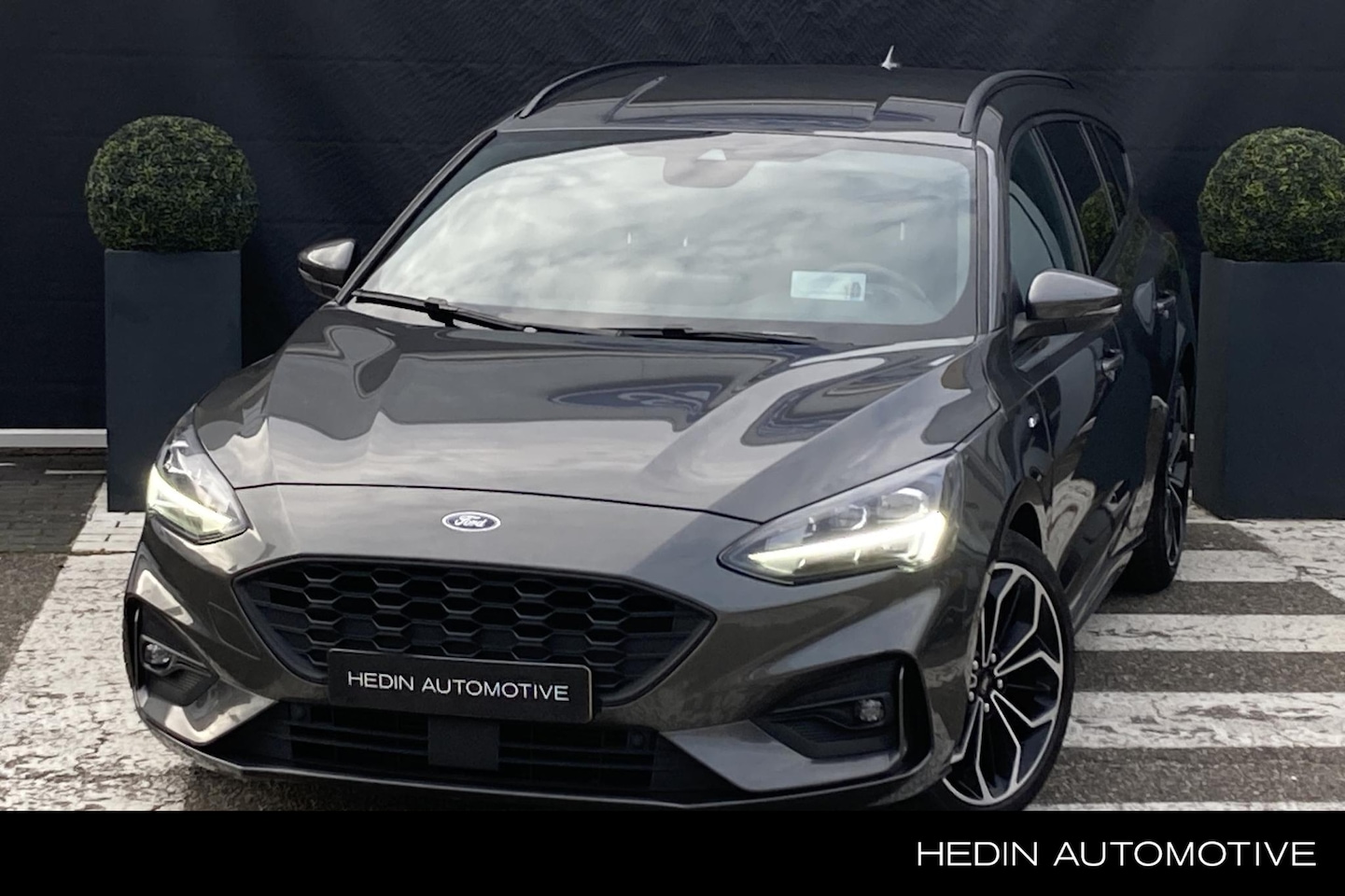Ford Focus Wagon - 1.0 EcoBoost ST Line Business | Navigatie | Winterpack | 18" LMV - AutoWereld.nl