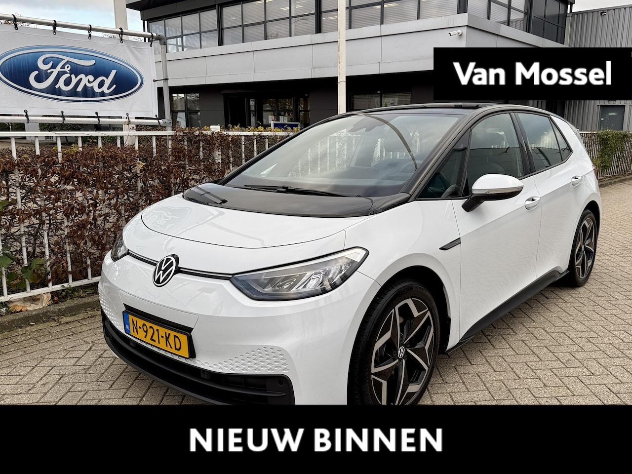 Volkswagen ID.3 - ID.3 45 kWh Pure Comfort | Navigatie | Parkeersensoren | EATC - AutoWereld.nl