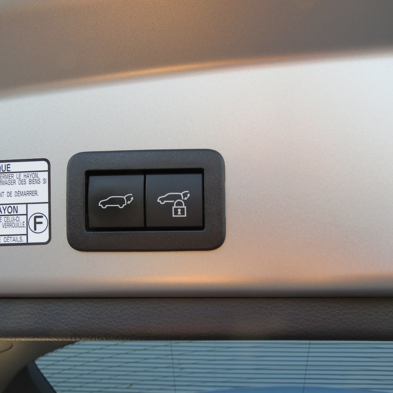 Toyota Corolla Cross - 2.0 High Power Hybrid Style