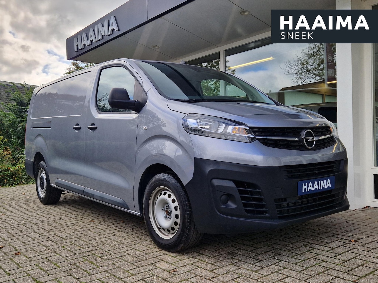 Opel Vivaro - 2.0 Diesel 145 L3 | Airco | Cruise Control | Parkeersensoren Achter | Bluetooth | - AutoWereld.nl