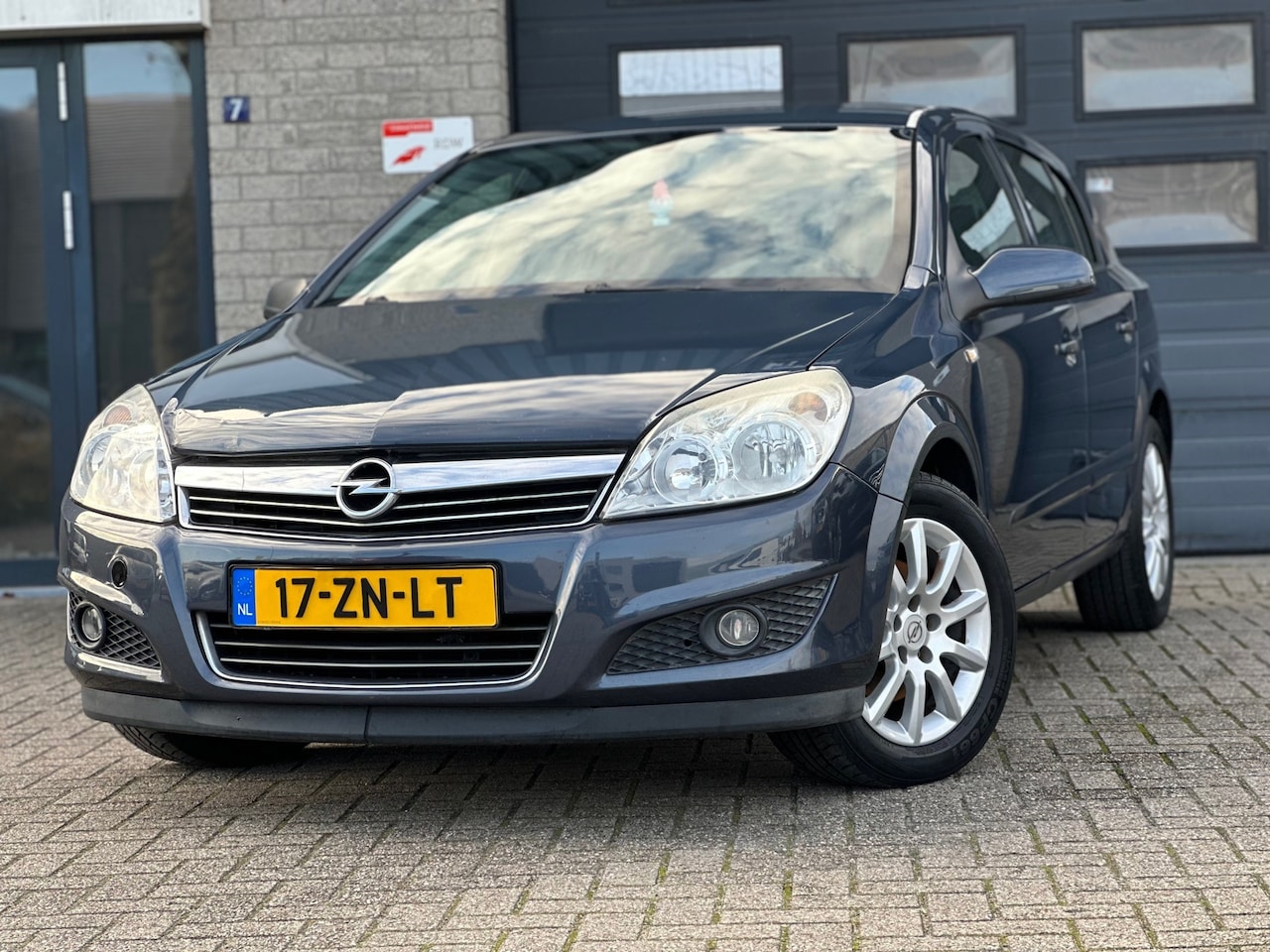 Opel Astra - 1.6 Temptation / Airco / Cruise Control / NAP / APK - AutoWereld.nl