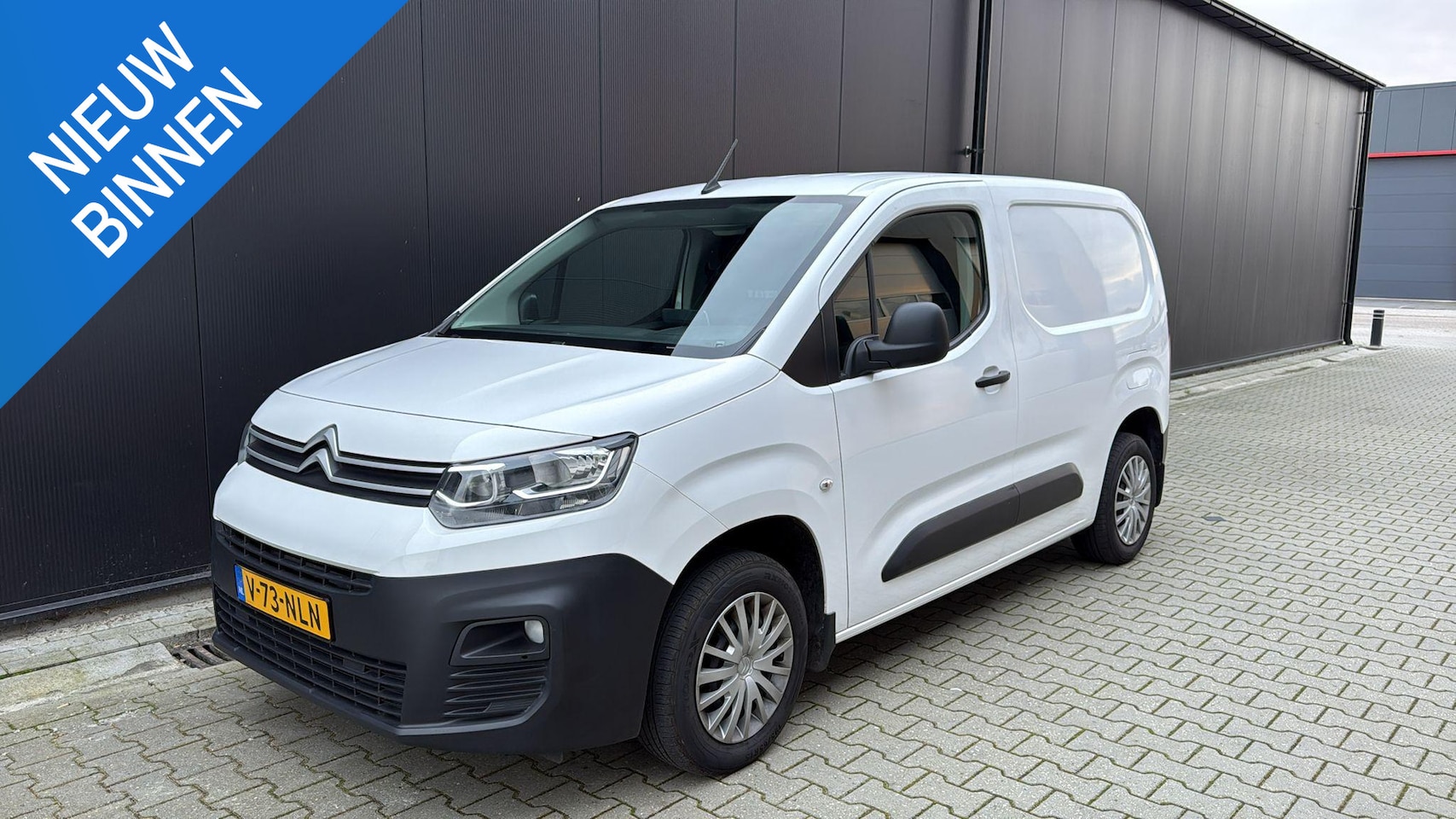 Citroën Berlingo - 1.2 3 Peroons Airco Cruise Carplay Stoelverwarming - AutoWereld.nl