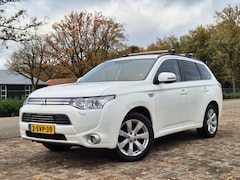 Mitsubishi Outlander - 2.0 PHEV Intense +