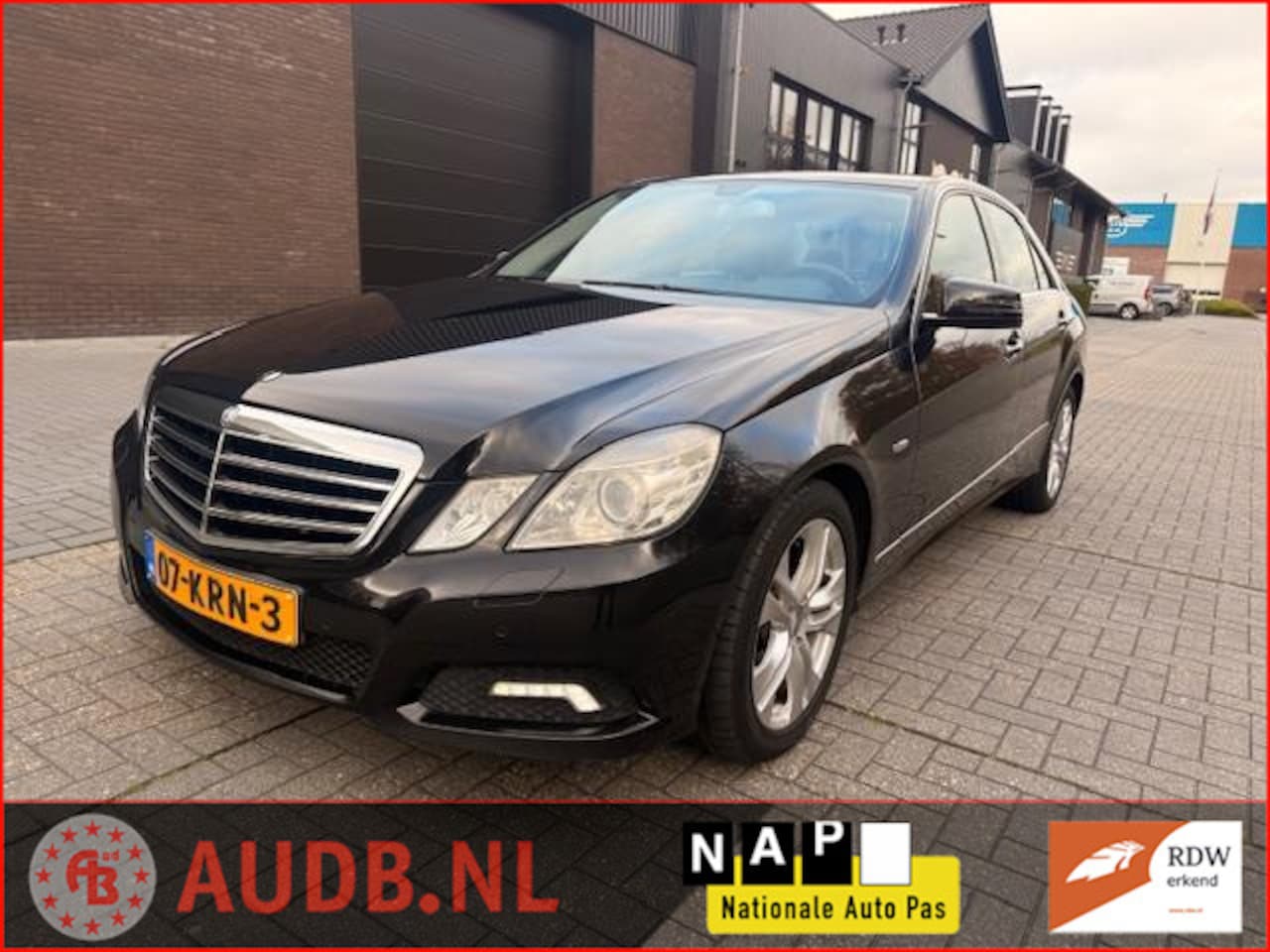 Mercedes-Benz E-klasse - 250 CDI Avantgarde | AUTOMAAT|VOL LEDER| LICHT METAAL| TREKHAAK| - AutoWereld.nl