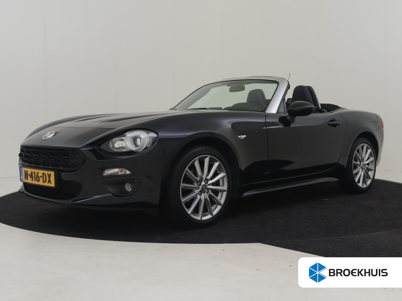 Fiat 124 Spider - Turbo Lusso 140pk | Camera achter | Navigatie | Stoelverwarming | keyless | Parkeersensore - AutoWereld.nl