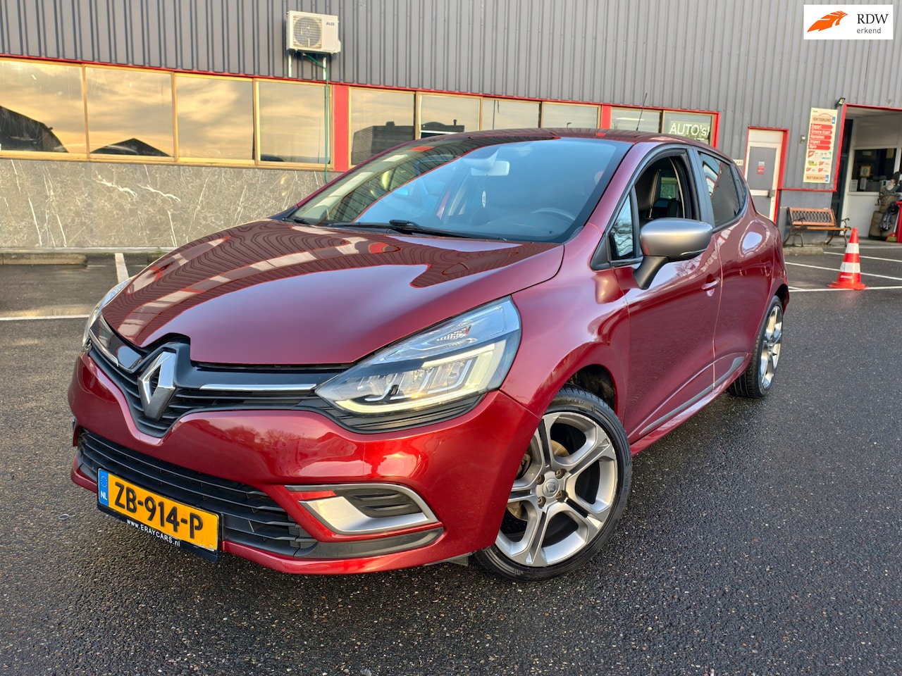 Renault Clio - 1.2 TCe Intens | LED | Climate | LM velgen | Navi | 113dkm | Automaat | 2017 - AutoWereld.nl