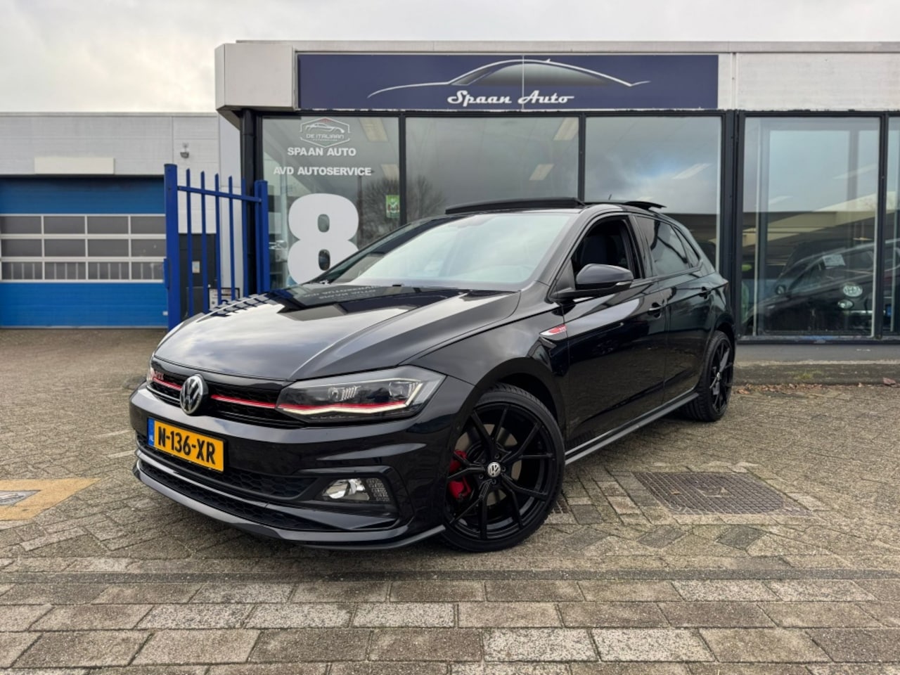 Volkswagen Polo - 2.0 TSI GTI | PANO | BEATS | FULL OPTION - AutoWereld.nl