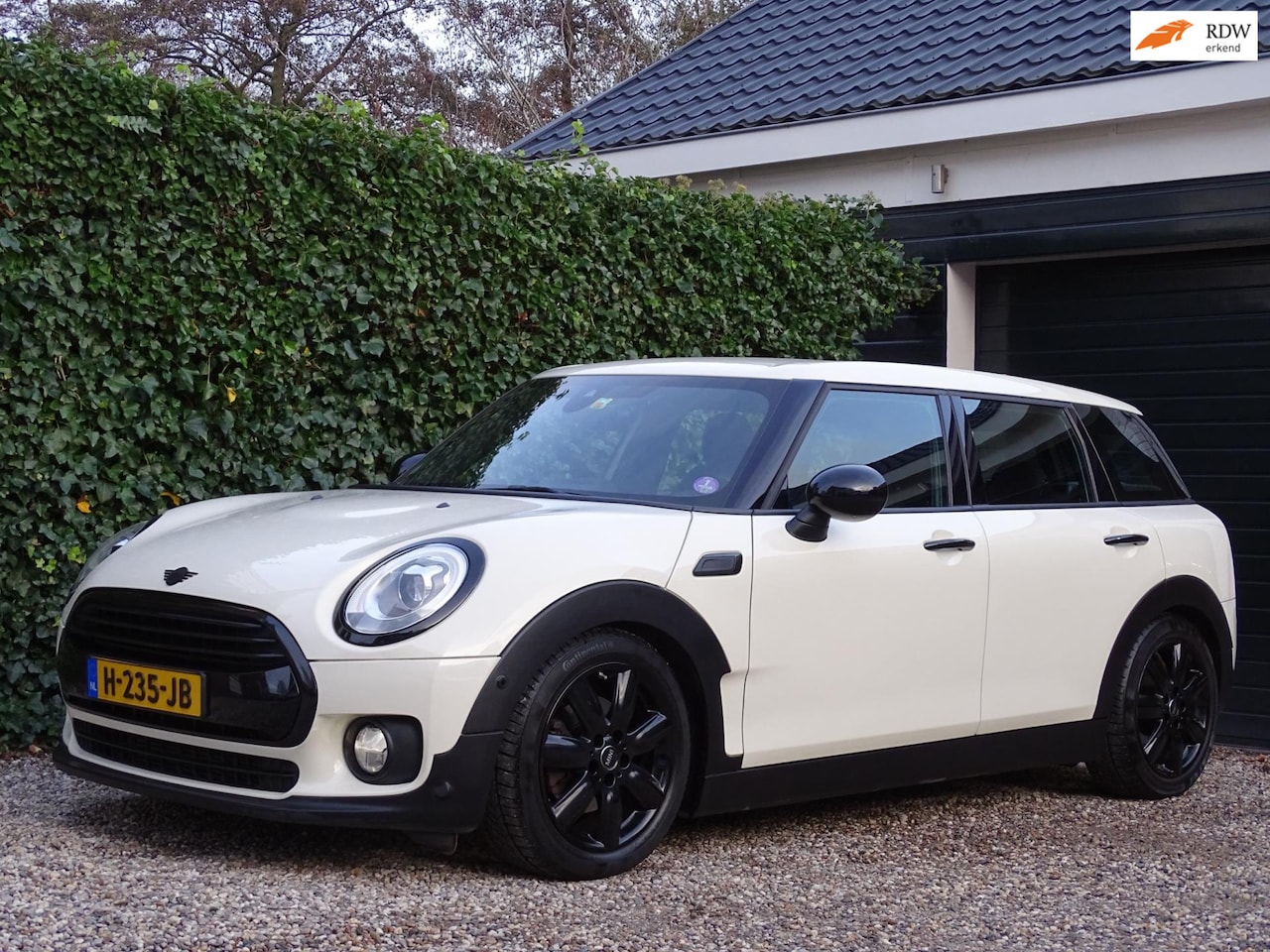 MINI Clubman - Mini 1.5 Cooper Salt Business | Automaat | Xenon | Keyless entry | Navi - AutoWereld.nl