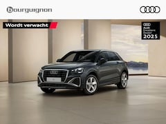 Audi Q2 - S edition 35 TFSI | 150 PK | 17 inch velgen | Park Assist | Privacyglas | Stoelverwarming