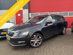 Skoda Octavia Combi - 1.0 TSI Greentech Ambition Business TREKHAAK / NAVI / CLIMA / PDC / CARPLAY / CRUISE / NL