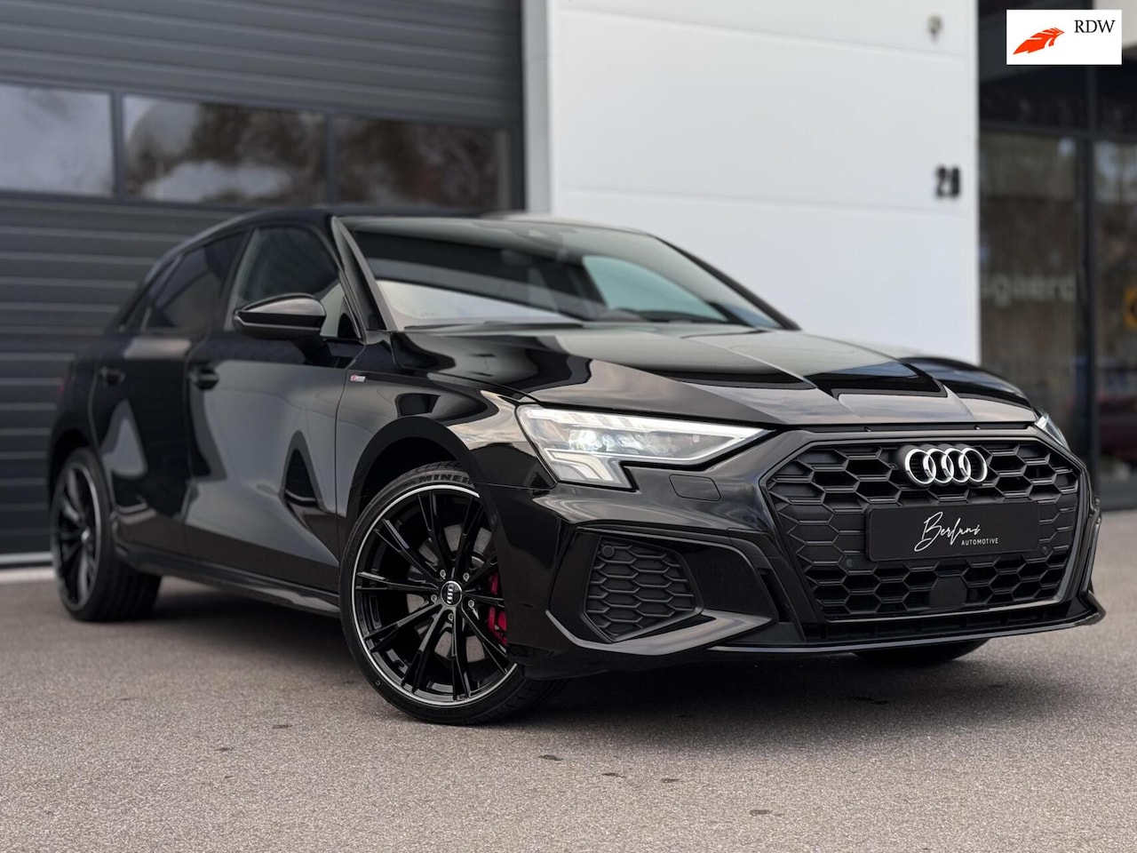 Audi A3 Sportback - 45 TFSIe S edition Competition Dealer Ondh - AutoWereld.nl