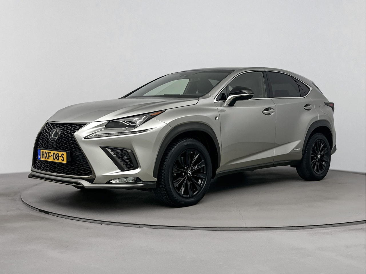 Lexus NX - 300h AWD F Sport Line Limited | Mark Levinson | Stoelverwarming & Koeling | Panoramadak | - AutoWereld.nl